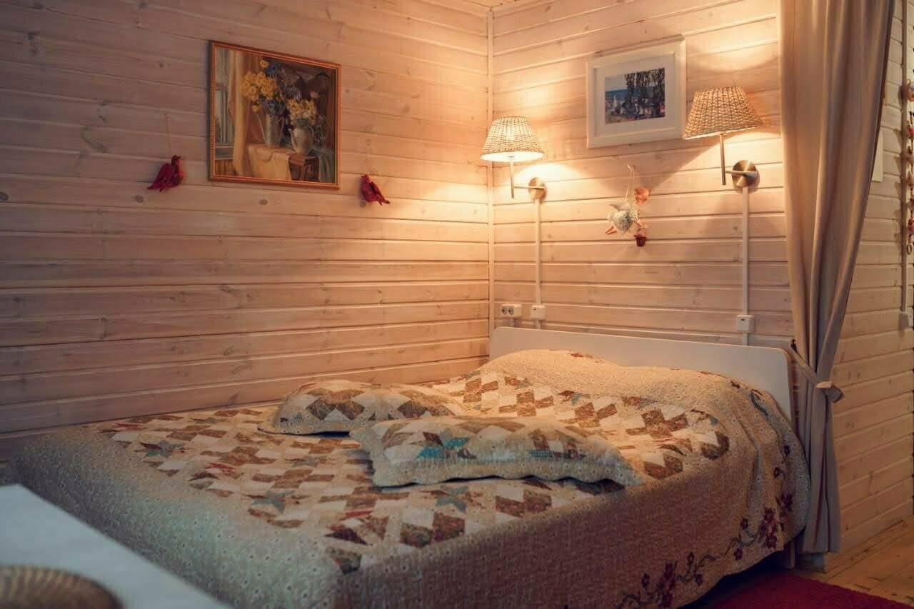 Двухместный номер с двуспальной кроватью и дополнительной кроватью